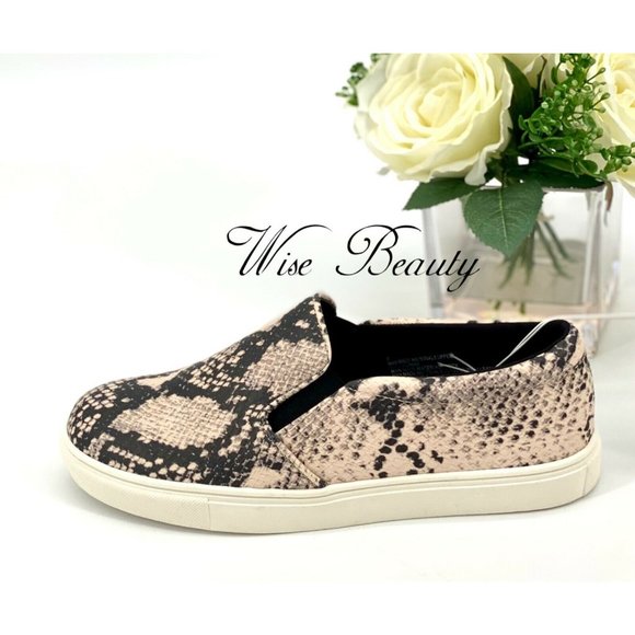 NEW Womens Reese Memory Foam Sneaker Sz 6 Casual Shoe Gray Snake Print A New Day - Picture 5 of 9